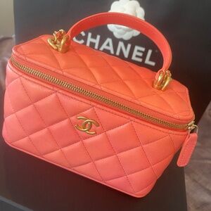 Beautiful peach channel bag